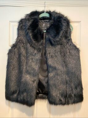 Rachel Zoe Black Faux Fur Sleeveless Vest